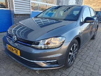 Unfallwagen Volkswagen Golf 1.5 TSI Comfortline Business 2020/2