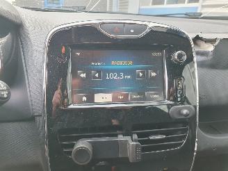 Renault Clio 0.9 TCe Expression picture 18