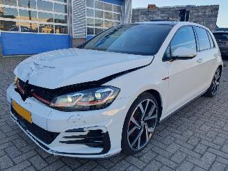 Schadeauto Volkswagen Golf 2.0 TSI GTI Performance Business Automaat 2018/2