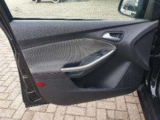 Ford Focus 1.0 EcoBoost Lease Trend picture 10