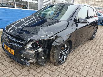 Mercedes B-klasse 180 Prestige Automaat picture 2