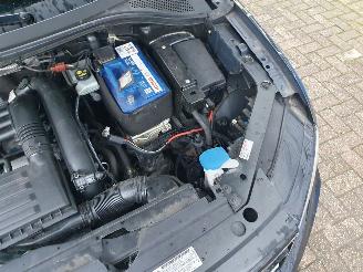 Volkswagen Tiguan 1.4 TSI Comfortline Business R-line picture 12