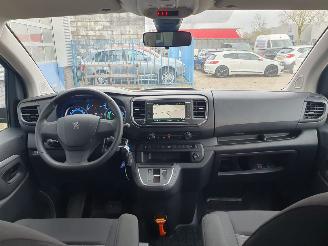 Peugeot e-Expert 100KW Dubbel Cabine picture 16