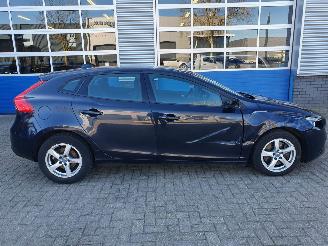 Volvo V-40 2.0 D2 Kinetic Automaat picture 6