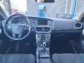 Volvo V-40 2.0 D2 Kinetic Automaat picture 15
