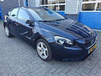 Volvo V-40 2.0 D2 Kinetic Automaat picture 7