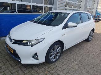 Unfallwagen Toyota Auris 1.8 Hybrid Lease 2013/5