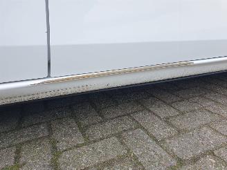 Toyota Auris 1.8 Hybrid Lease picture 12