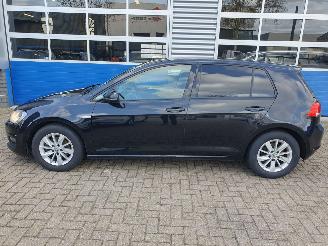 Volkswagen Golf 1.0 TSI Trendline picture 2