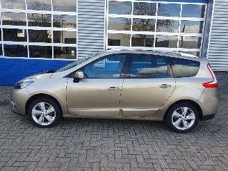 Renault Grand-scenic 1.2 TCe R-Cinéma picture 2