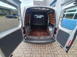 Volkswagen Caddy maxi 1.6 TDI Maxi Economy Baseline picture 22