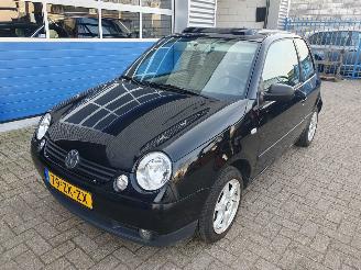 uszkodzony samochody osobowe Volkswagen Lupo 1.4 cabrio dak 2001/9