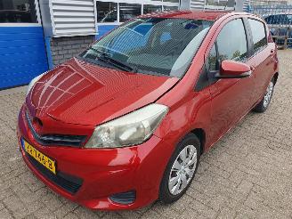 Damaged car Toyota Yaris 1.3 VVT-i Aspiration 2012/3