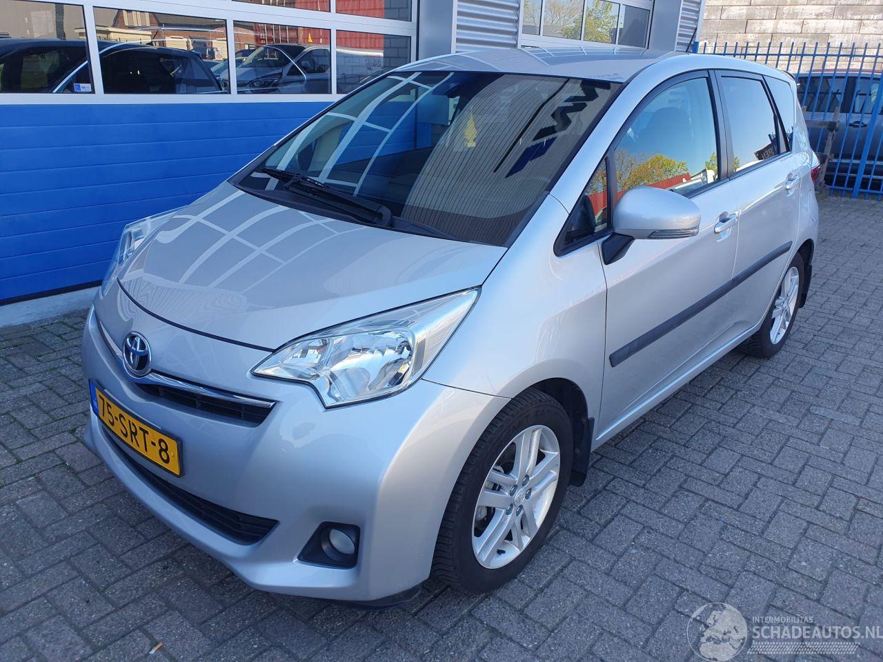 Toyota Verso S Automaat 1.3 VVT-i Dynamic
