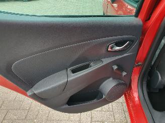 Renault Clio 0.9 TCe Limited picture 22