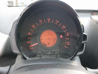 Peugeot 108 1.0 e-VTi Active picture 19