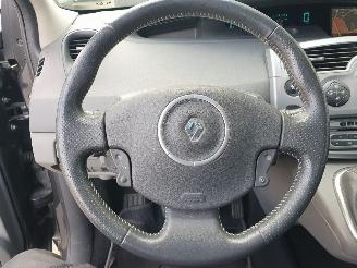 Renault Grand-scenic 2.0-16V Tech Line picture 24