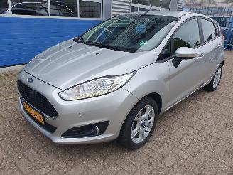 Vaurioauto  passenger cars Ford Fiesta 1.0 Style Ultimate 2016/9