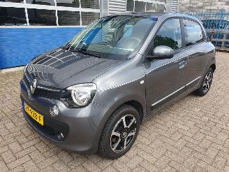 Damaged car Renault Twingo 1.0 SCe Collection 2017/2