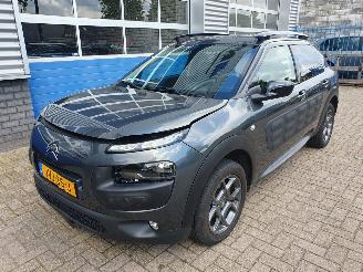 uszkodzony samochody osobowe Citroën C4 cactus 1.2 PureTech W 2017/5