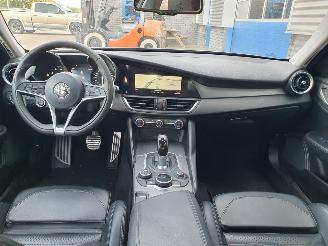 Alfa Romeo Giulia 2.0T AWD Veloce Automaat picture 22