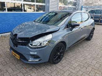 damaged passenger cars Renault Clio 0.9 TCe Limited 2018/7