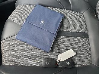 Peugeot 3008 1.2 PureTech Allure picture 31