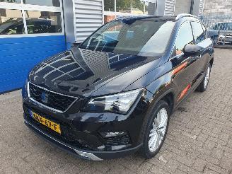 Schadeauto Seat Ateca 1.5 TSI Business intense Automaat 2019/6