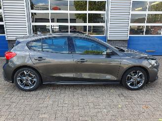 Ford Focus 1.0 EcoBoost Hybrid ST Line Business picture 6