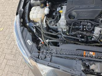 Ford Focus 1.0 EcoBoost Hybrid ST Line Business picture 11