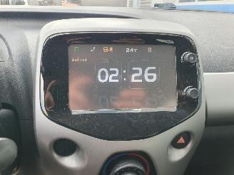 Toyota Yaris 1.0 VVT-i x picture 18