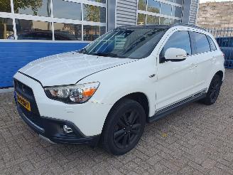 Vaurioauto  passenger cars Mitsubishi ASX 1.6 Intense ClearTec 2011/8