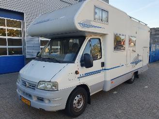krockskadad bil camper Adria  Adria Camper 660 coral 2004 2004/5