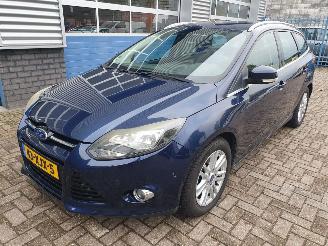 Avarii autoturisme Ford Focus 1.6 EcoBoost Lease Titanium schadevrij 2012/6