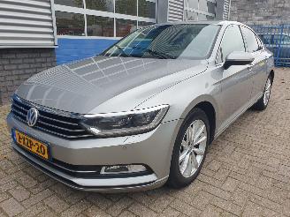 Avarii autoturisme Volkswagen Passat 1.4 TSI ACT Comfortline 2014/11