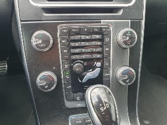 Volvo V-60 2.4 D5 Twin Engine R-Design Automaat Hybrid picture 22