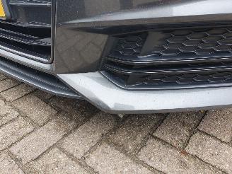 Audi A4 Avant 2.0 TDI Sport S line edition picture 10