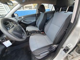 Hyundai I-20 1.2 LP i-Drive Cool picture 14