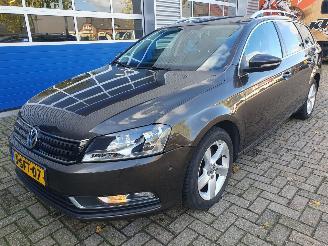 Coche accidentado Volkswagen Passat 1.6 TDI BlueMotion Executive Edition 2013/9