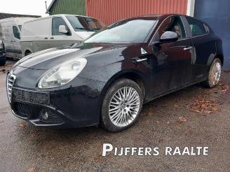 Démontage voiture Alfa Romeo Giulietta Giulietta (940), Hatchback, 2010 / 2020 1.6 JTDm 16V 2011