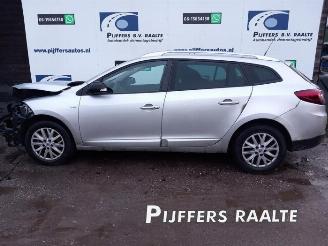rozbiórka samochody osobowe Renault Mégane Megane III Grandtour (KZ), Combi 5-drs, 2008 / 2016 1.5 dCi 110 2013/4