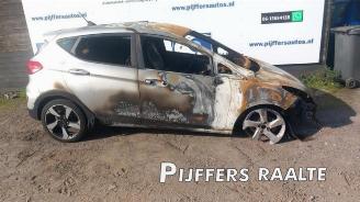 Salvage car Ford Fiesta Fiesta 7, Hatchback, 2017 1.0 EcoBoost 12V 100 2018/10