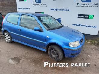 demontáž osobní automobily Volkswagen Polo Polo III (6N2), Hatchback, 1999 / 2001 1.4 16V 75 2000/2