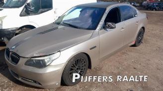 Coche siniestrado BMW 5-serie 5 serie (E60), Sedan, 2003 / 2010 530d 24V 2005