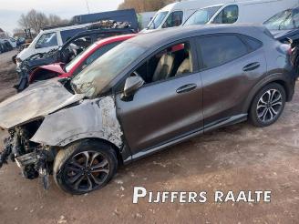 Salvage car Ford Puma Puma, SUV, 2019 1.0 Ti-VCT EcoBoost mHEV 12V 2021/5