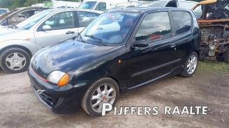 Auto da rottamare Fiat Seicento Seicento (187), Hatchback, 1997 / 2010 1.1 SPI Sporting 2000/9