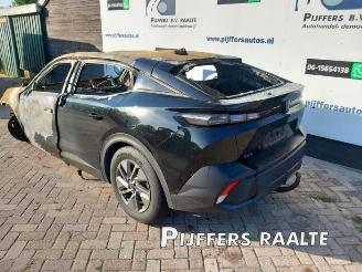 Salvage car Peugeot 408 408, Liftback, 2022 1.2 12V PureTech 130 2023/8