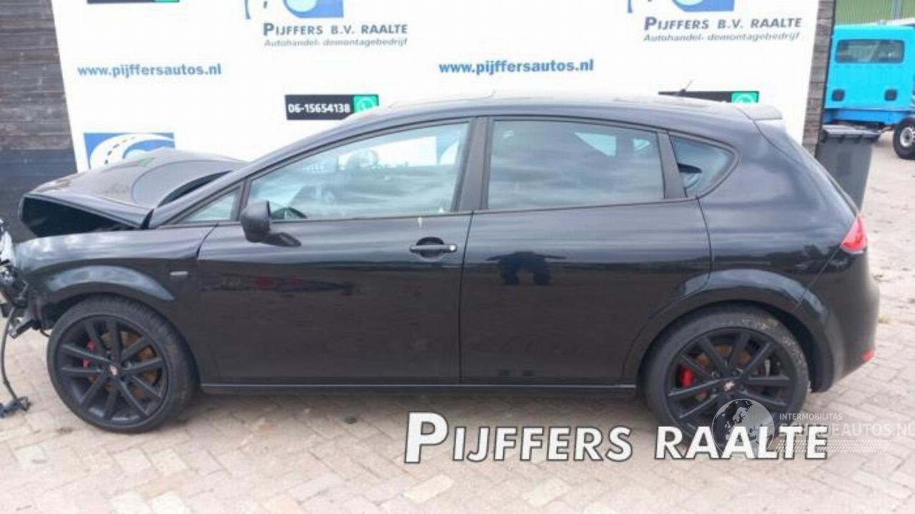 Seat Leon Leon (1P1), Hatchback 5-drs, 2005 / 2013 2.0 TFSI FR 16V