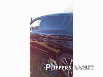 Peugeot 308 308 (L3/L8/LB/LH/LP), Hatchback 5-drs, 2013 / 2021 1.6 BlueHDi 120 picture 17