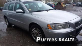 Volvo V-70 V70 (SW), Combi, 1999 / 2008 2.4 20V 140 picture 4